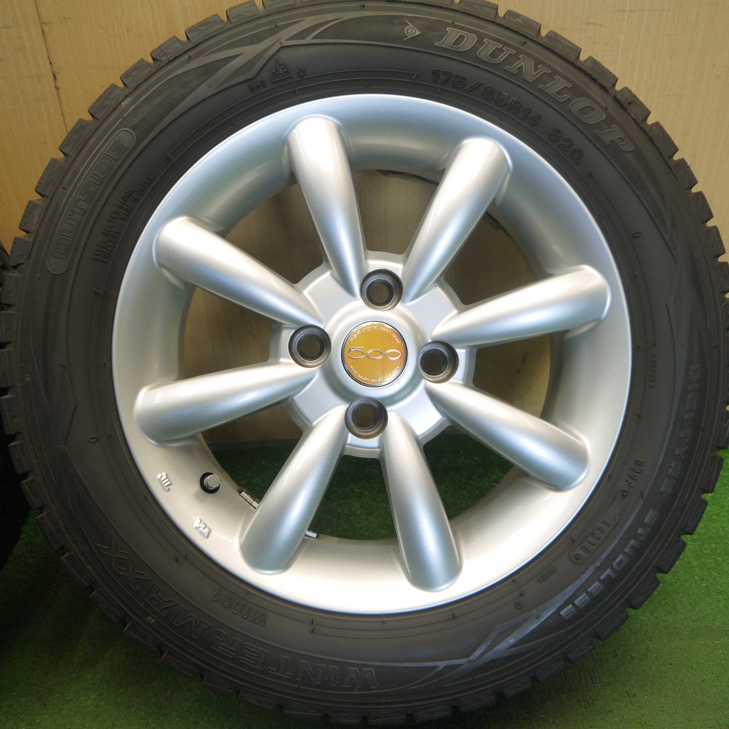 キレイ◎FIAT フィアット 500 TARGA AGA 500 175/65R14 スタッドレス ダンロップ ウインターマックス WM01 14インチ PCD98/4H◎6071503Hス