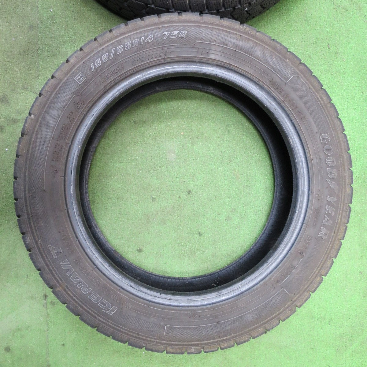 バリ溝！22年！8.5分★スタッドレス 155/65R14 グッドイヤー アイスナビ7 タイヤ 14インチ N-BOX スペーシア デイズ 等★6042902NGスタ