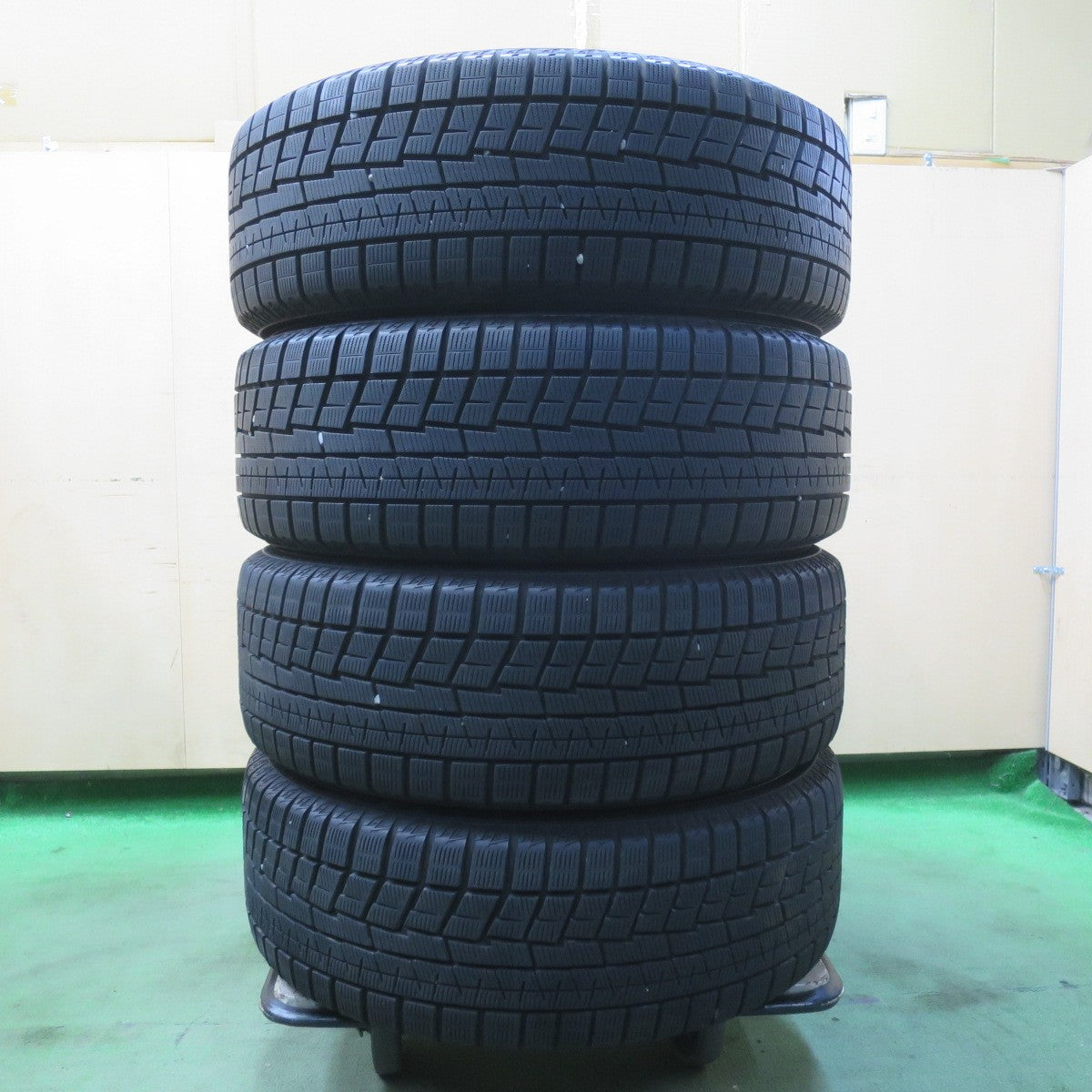 バリ溝！22年！キレイ！9分★マツダ CX-3 純正 215/50R18 スタッドレス ヨコハマ アイスガード iG60 18インチ CX3 PCD114.3/5H★5111203イス