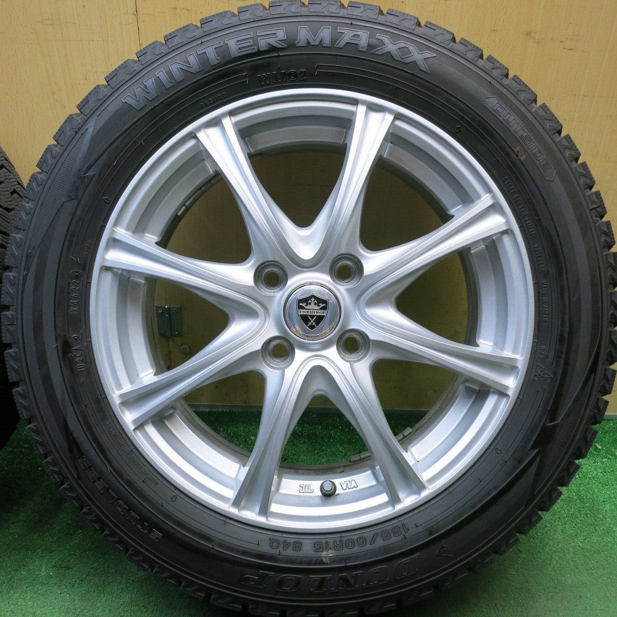バリ溝！22年！キレイ！9.5分◎スタッドレス 185/60R15 ダンロップ ウインターマックス WM02 ELBE ESTROSA MZV エステローザ 15インチ PCD100/4H◎6080904HAス