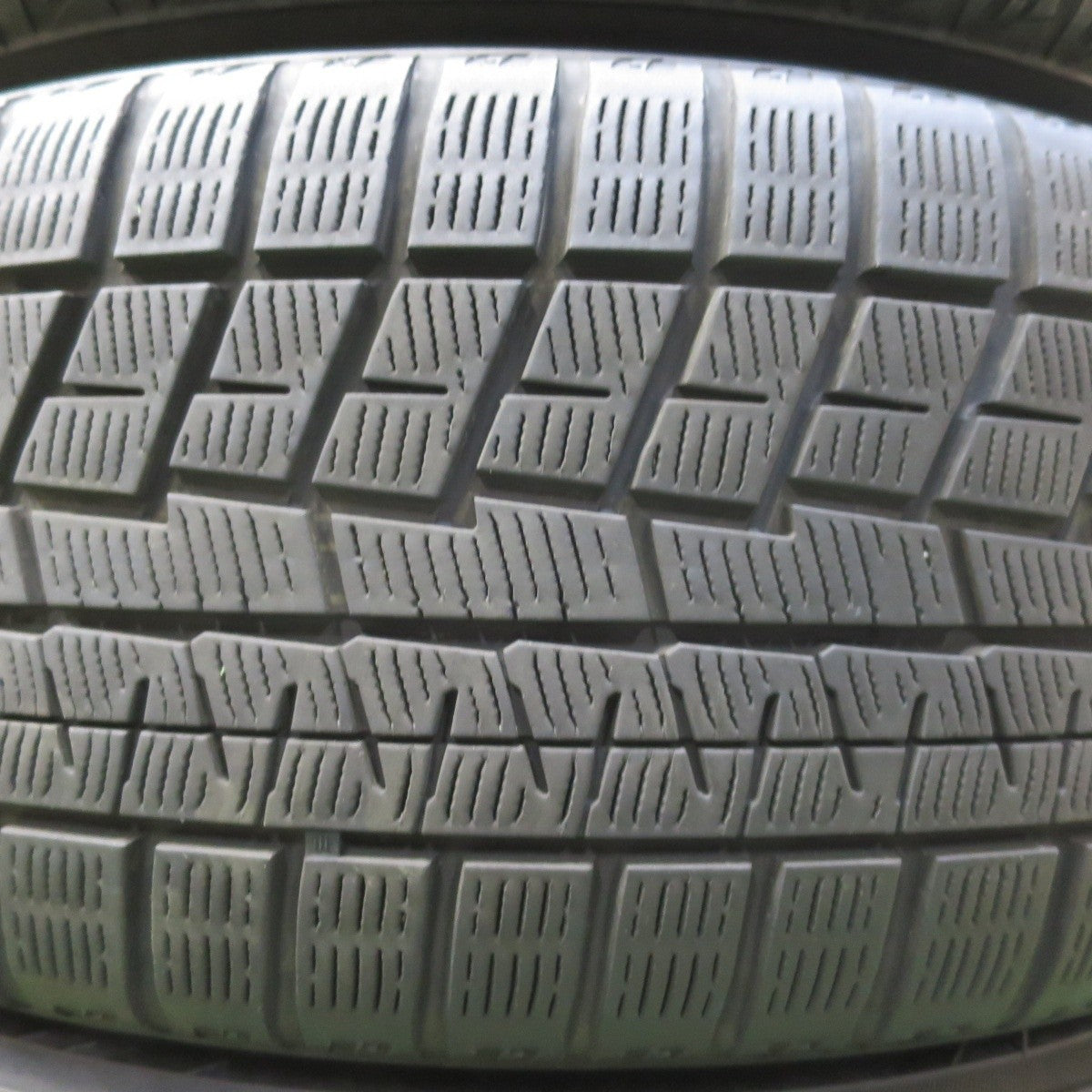 キレイ★スタッドレス 225/50R18 ヨコハマ アイスガード iG60 ZEA STYLE/FN 18インチ PCD114.3/5H★5031011イス