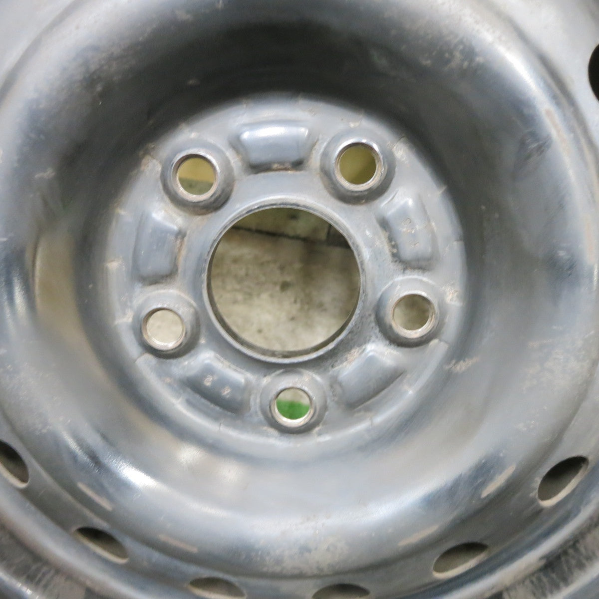 バリ溝！22年！9.5分★スタッドレス 195/65R15 ヨコハマ アイスガード iG70 スチール ホイール 15インチ PCD114.3/5H★6012601ナス