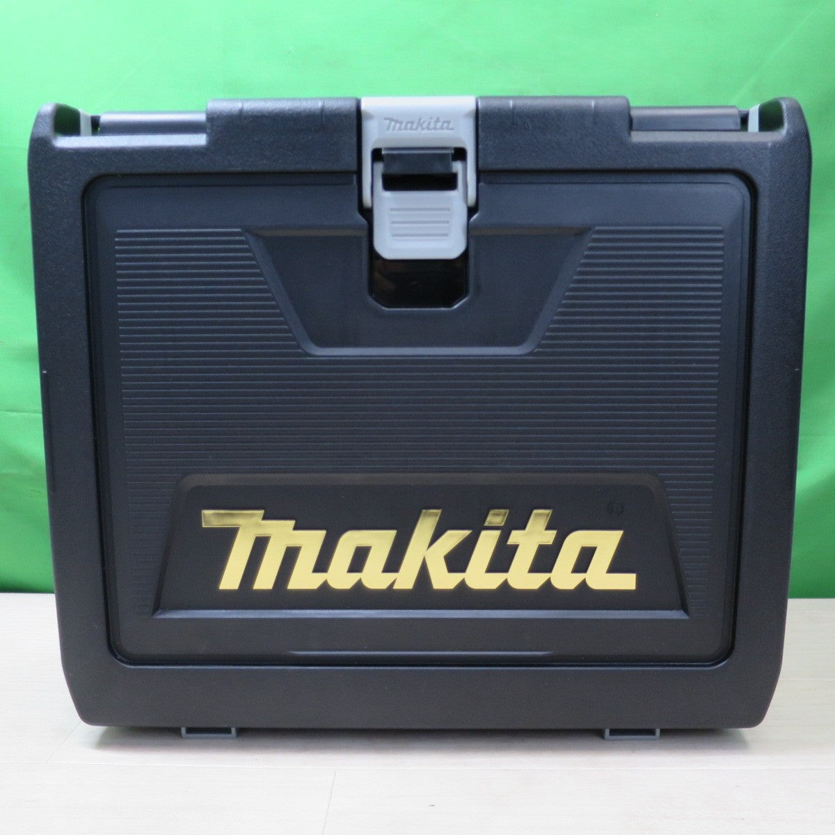 [送料無料] 未使用！バッテリー2個☆マキタ 充電式 インパクトドライバー TD173DGXPB LXT20周年記念カラー プレミアムブルー 電動 工具 6.0Ah 18V 充電器 DC18RF makita☆