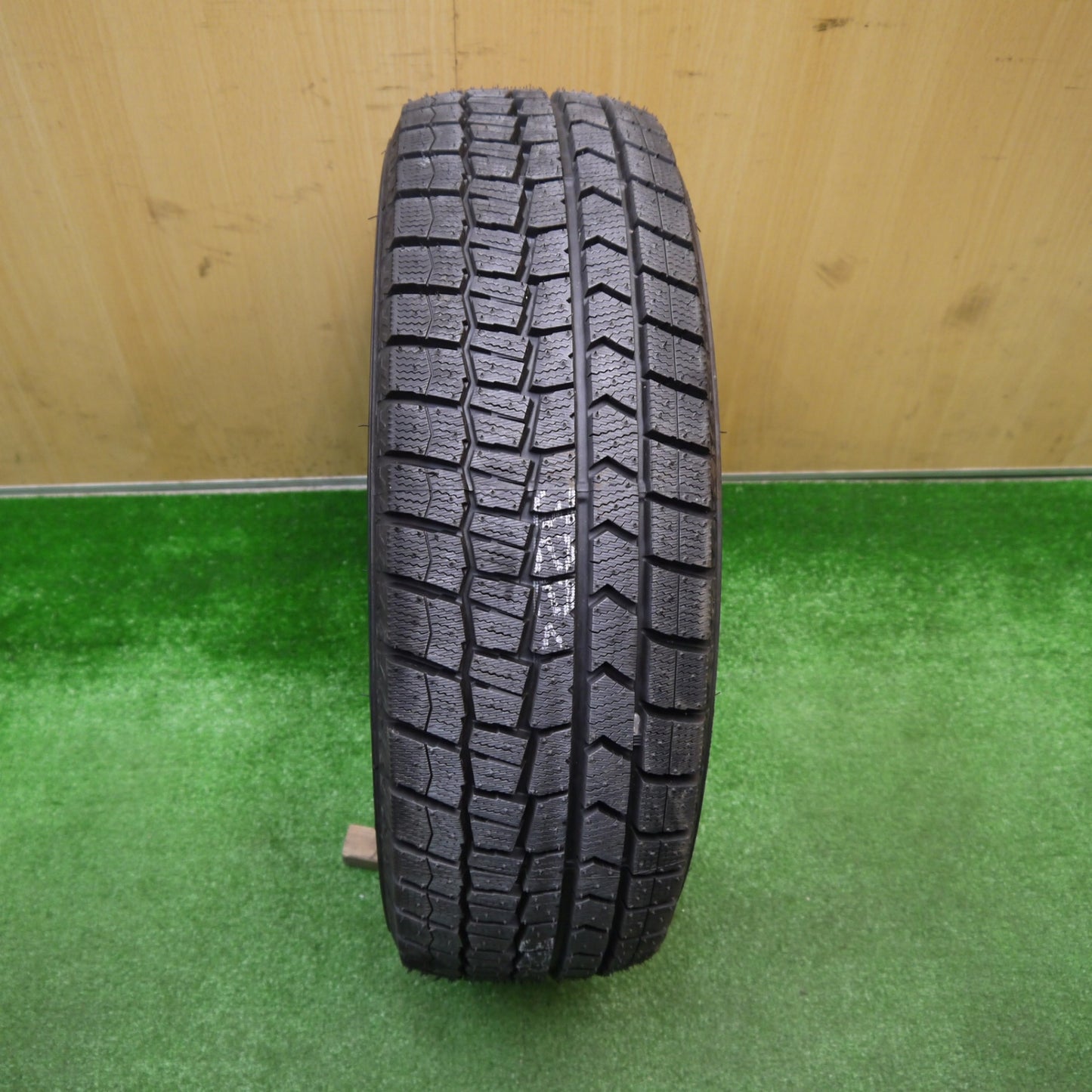 ほぼ未使用！22年！1本★スタッドレス 185/65R15 ダンロップ ウインターマックス WM02 タイヤ 15インチ シエンタ フリード アクア ノート 等★5110408Hスタ