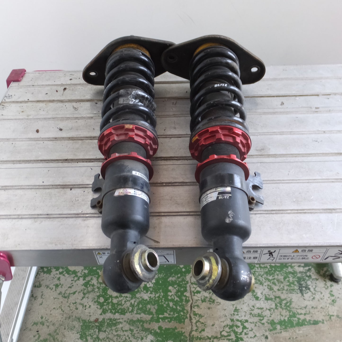 [送料無料] ◆BMW R55 ミニ クーパー クラブマン DBA-ZG16 BLITZ サスペンション DAMPER ZZR 車高調 ブリッツ ダンパー ZZ-R MINI 現状品◆