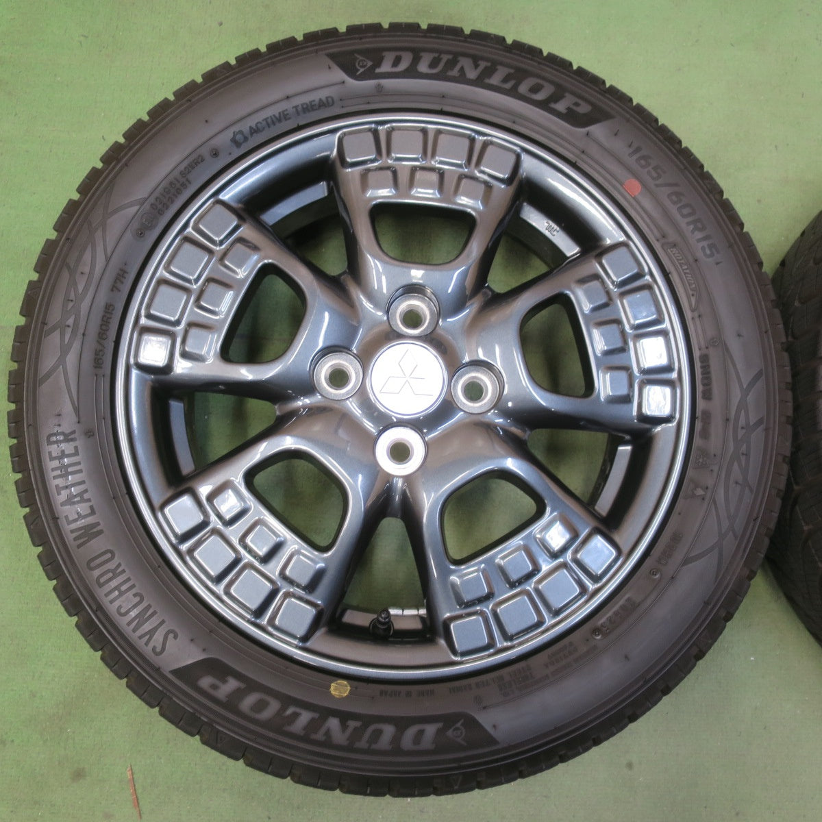 新車外し！25年！ほぼ未使用◎三菱 デリカ ミニ 4WD BA6A 純正 165/60R15 ダンロップ SYNCHRO WEATHER オールシーズン シンクロウェザー 15インチ PCD100/4H◎6062002イス