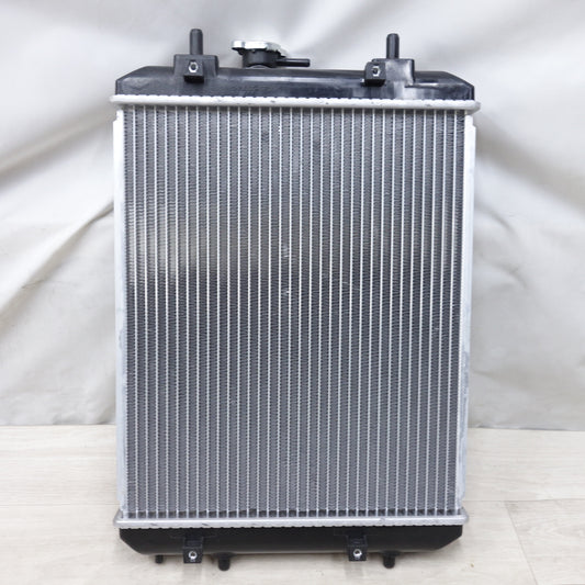 [送料無料] ほぼ未使用◆スズキ ワゴンR 用 ラジエーター PA66-GF30 メーカー 不明 カー パーツ◆