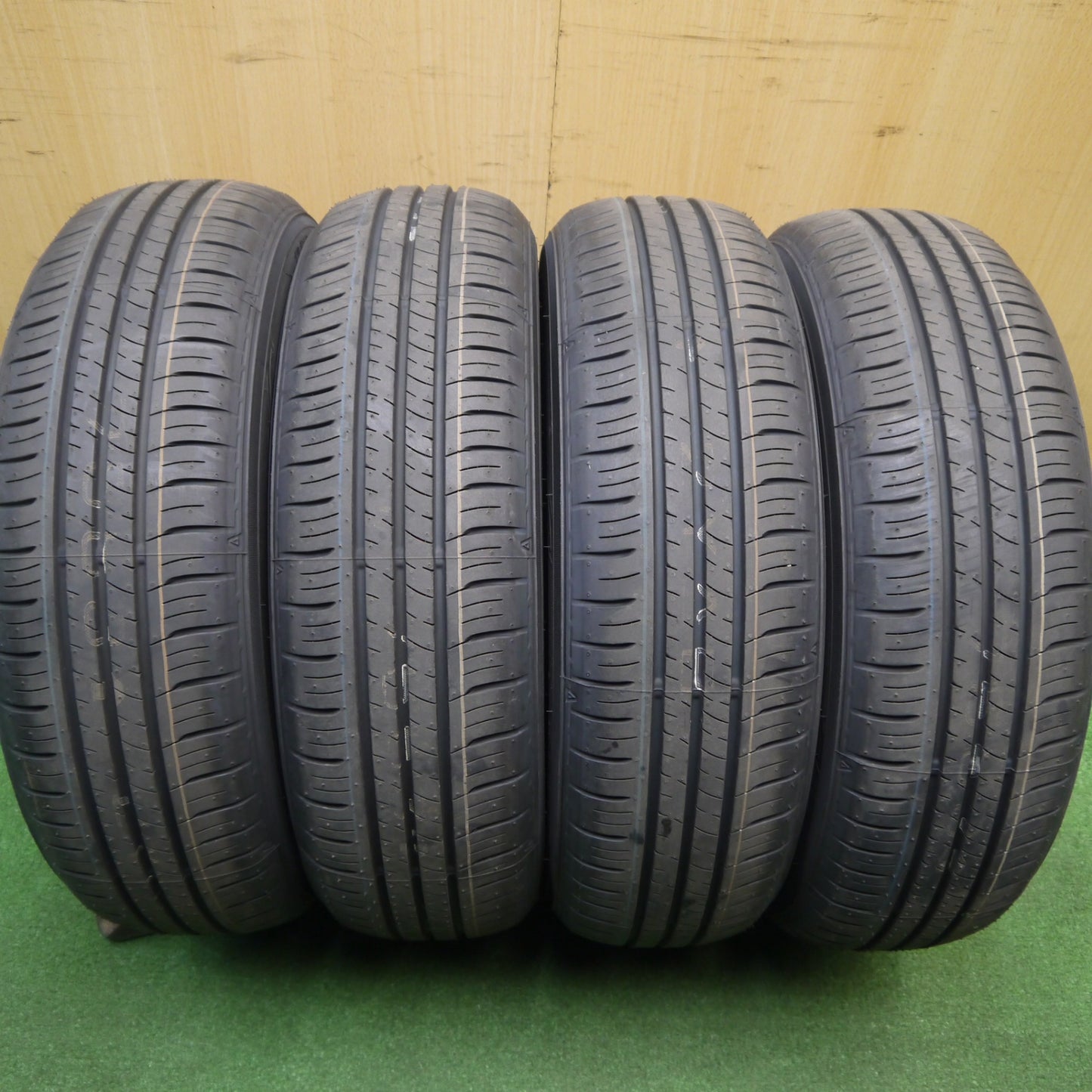 新車外し！25年★165/65R15 ダンロップ エナセーブ EC300+ タイヤ 15インチ タフト ソリオ デリカ D:2 等★5121908Hノタ