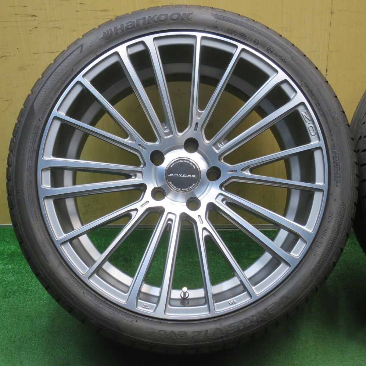 キレイ◎レクサス LS 等 O・Z Racing FAVORE 245/40R20 275/35R20 ハンコック ベンタス V12 evo2 OZ レーシング ファヴォーレ 20インチ PCD120/5H◎6072205NJノ