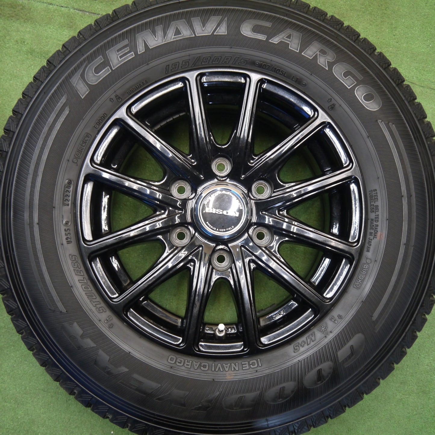 バリ溝！9.5分★スタッドレス 195/80R15 107/105L グッドイヤー アイスナビ CARGO BISON BN-01 バイソン カーゴ 15インチ PCD139.7/6H★6050101Hス