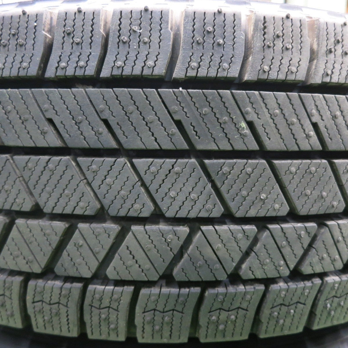 超バリ溝！23年！キレイ！ほぼ10分★スタッドレス 175/65R14 ブリヂストン ブリザック VRX3 MANARAY SPORT マナレイ 14インチ PCD100/4H★4123009HAス
