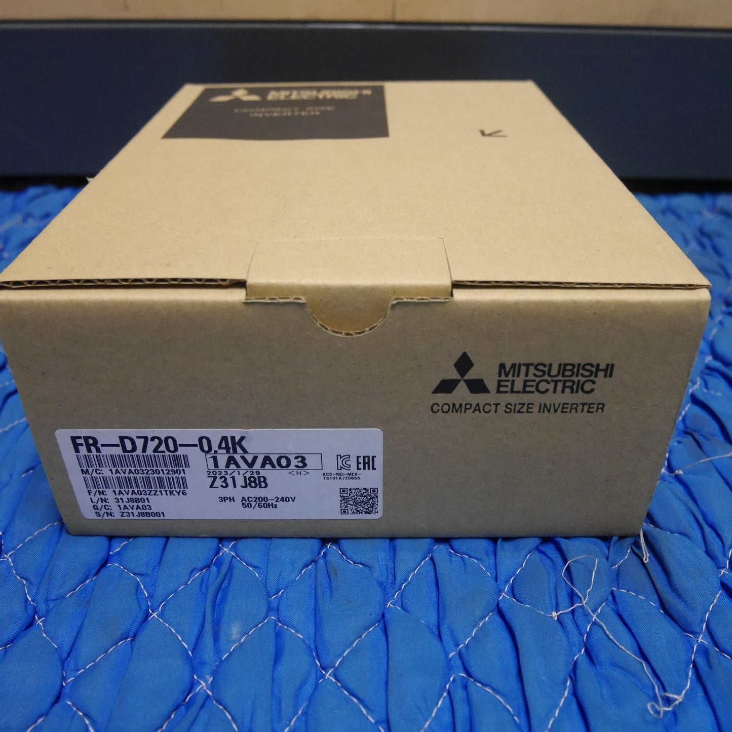 ●複数在庫有●[送料無料] 未使用☆三菱 インバーター FR-D720-0.4K コンパクト サイズ 小型 小形 MITSUBISHI 200V☆