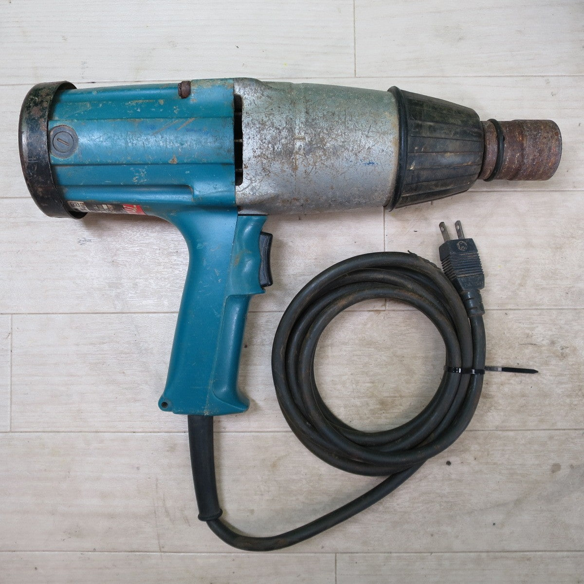 ☆マキタ 6型 インパクトレンチ 6906 電動 工具 コード式 100V makita☆