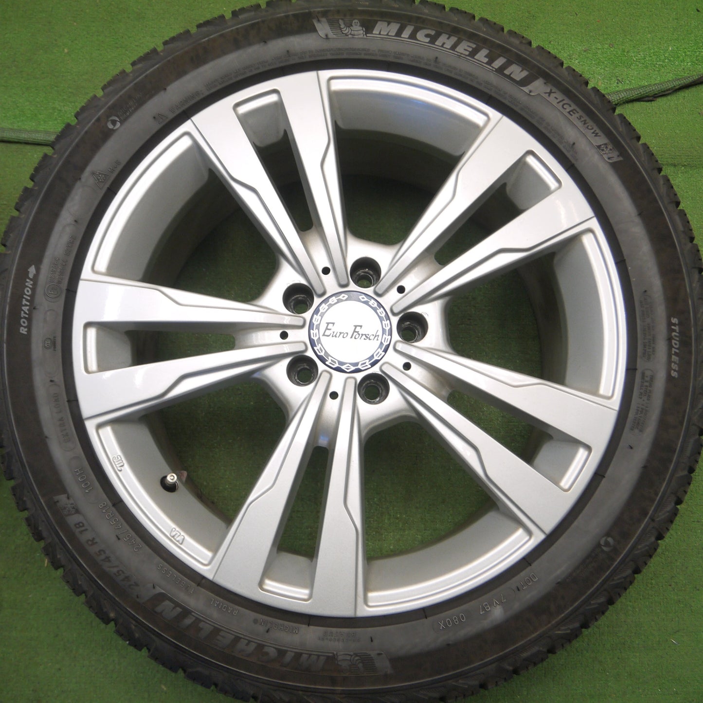 *送料無料* バリ溝！21年！キレイ！9.5分以上★ベンツ 等 EuroForsh 245/45R18 スタッドレス ミシュラン X-ICE SNOW ユーロフォルシュ PCD112/5H★4032709Hス