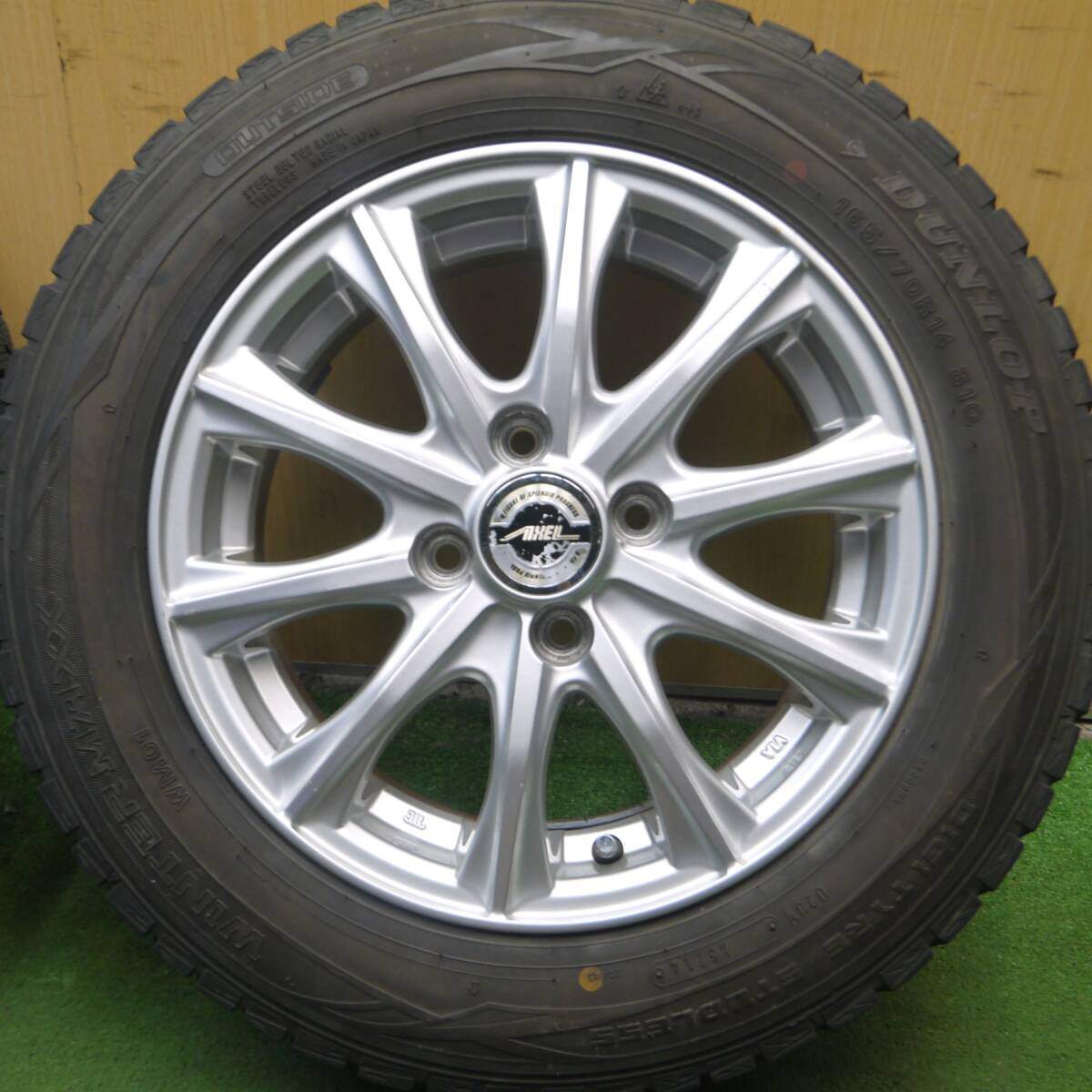 バリ溝！9分★スタッドレス 165/70R14 ダンロップ ウインターマックス WM01 AXEL アクセル 14インチ PCD100/4H★4072902Hス