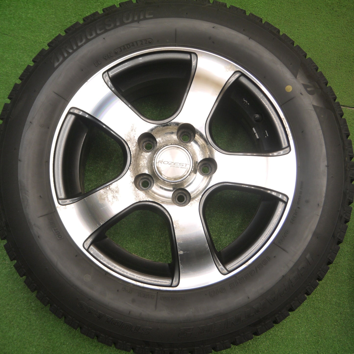[送料無料] バリ溝！22年！9.5分★スタッドレス 195/65R15 ブリヂストン アイスパートナー2 ROZEST ローゼスト 15インチ PCD114.3/5H★4112011Hス