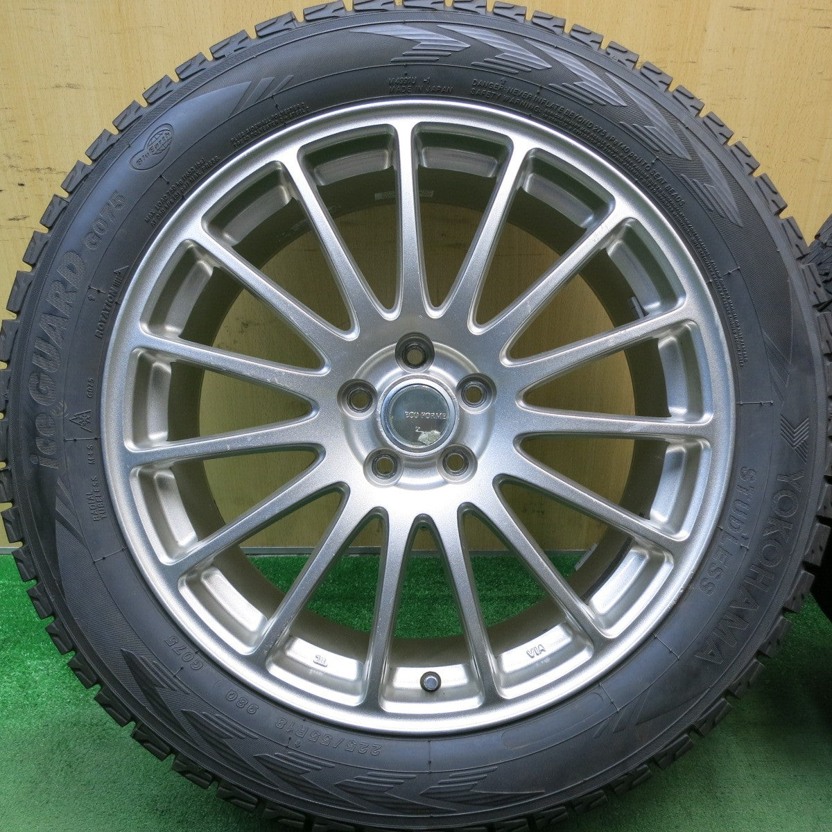 バリ溝！23年！9分★フォレスター 等 225/55R18 スタッドレス ブリヂストン ブリザック DM-V3 ヨコハマ アイスガード G075 ECO FORME PCD100/5H★5050502HAス