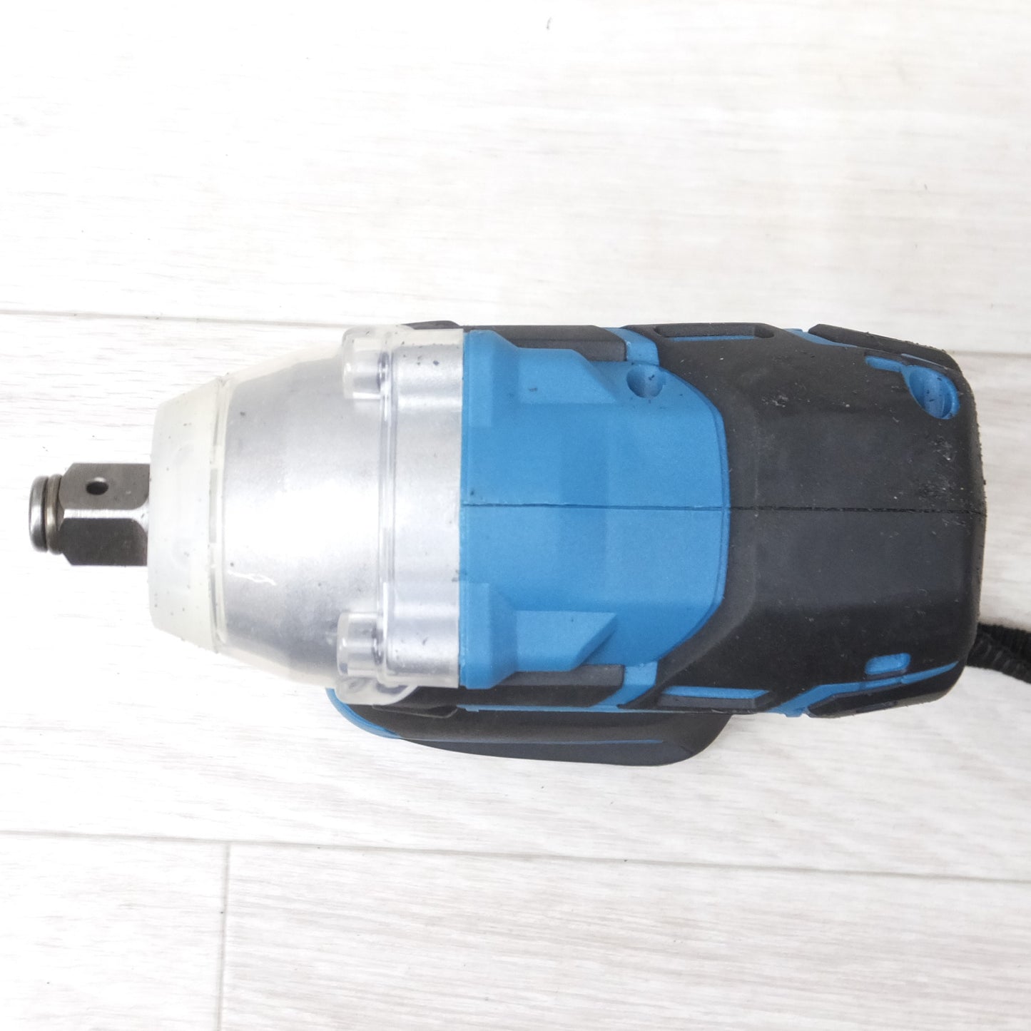 [送料無料] 付属品付き◆充電式 インパクトレンチ 型式 不明 電動 工具 18V 6.0Ah バッテリ 充電器 MTD001DSXのケース付き マキタ風◆