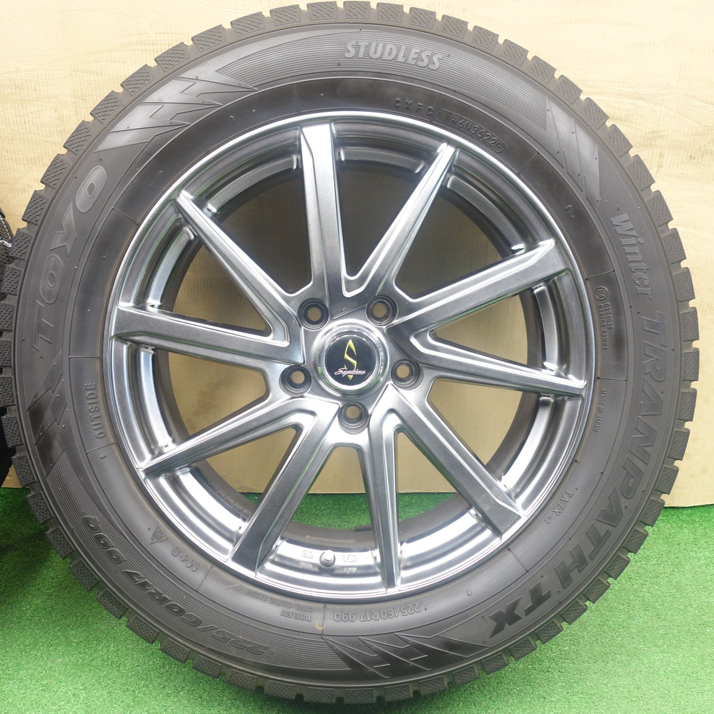 バリ溝！22年！キレイ！9.5分以上★WORK Septimo G01+ 225/60R17 スタッドレス トーヨー ウインター トランパス TX ワーク セプティモ 17インチ PCD114.3/5H★6030501KTス