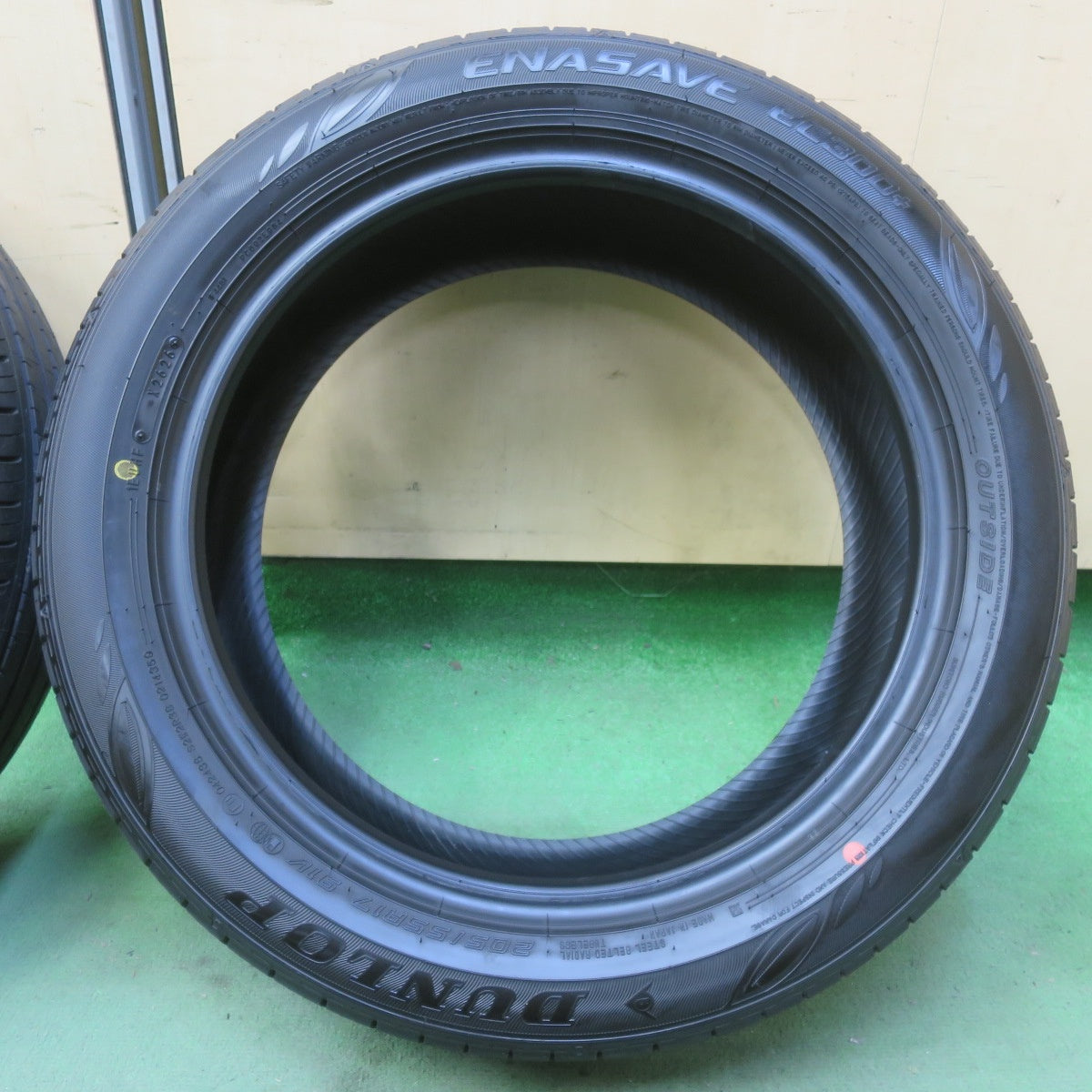 新車外し！26年◎205/55R17 ダンロップ エナセーブ EC300+ タイヤ 17インチ ノア ヴォクシー エスクァイア セレナ ステップワゴン 等◎6092507イノタ