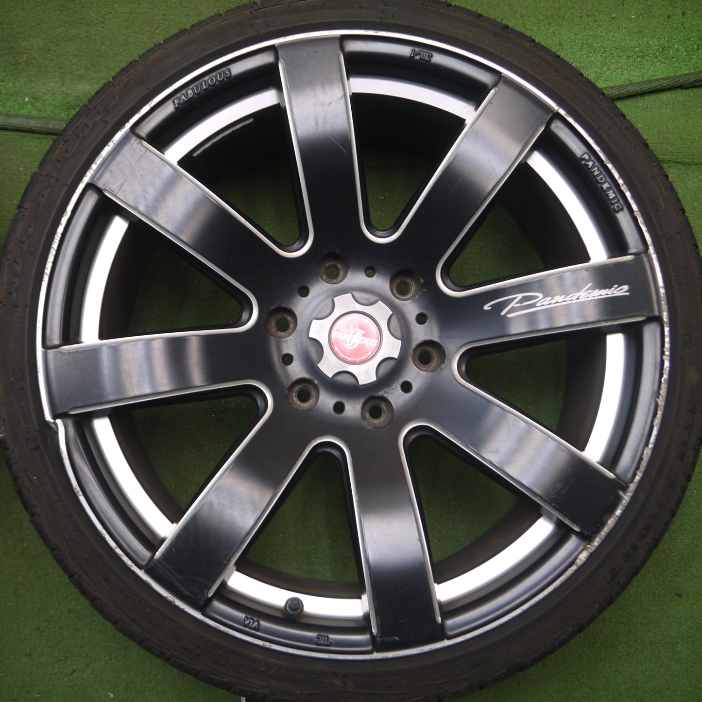 *送料無料* バリ溝！9分★FABULOUS LW-8 225/35R20 ATR SPORT2 ATRスポーツ2 ファブレス 20インチ PCD139.7/6H★4071001Hノ