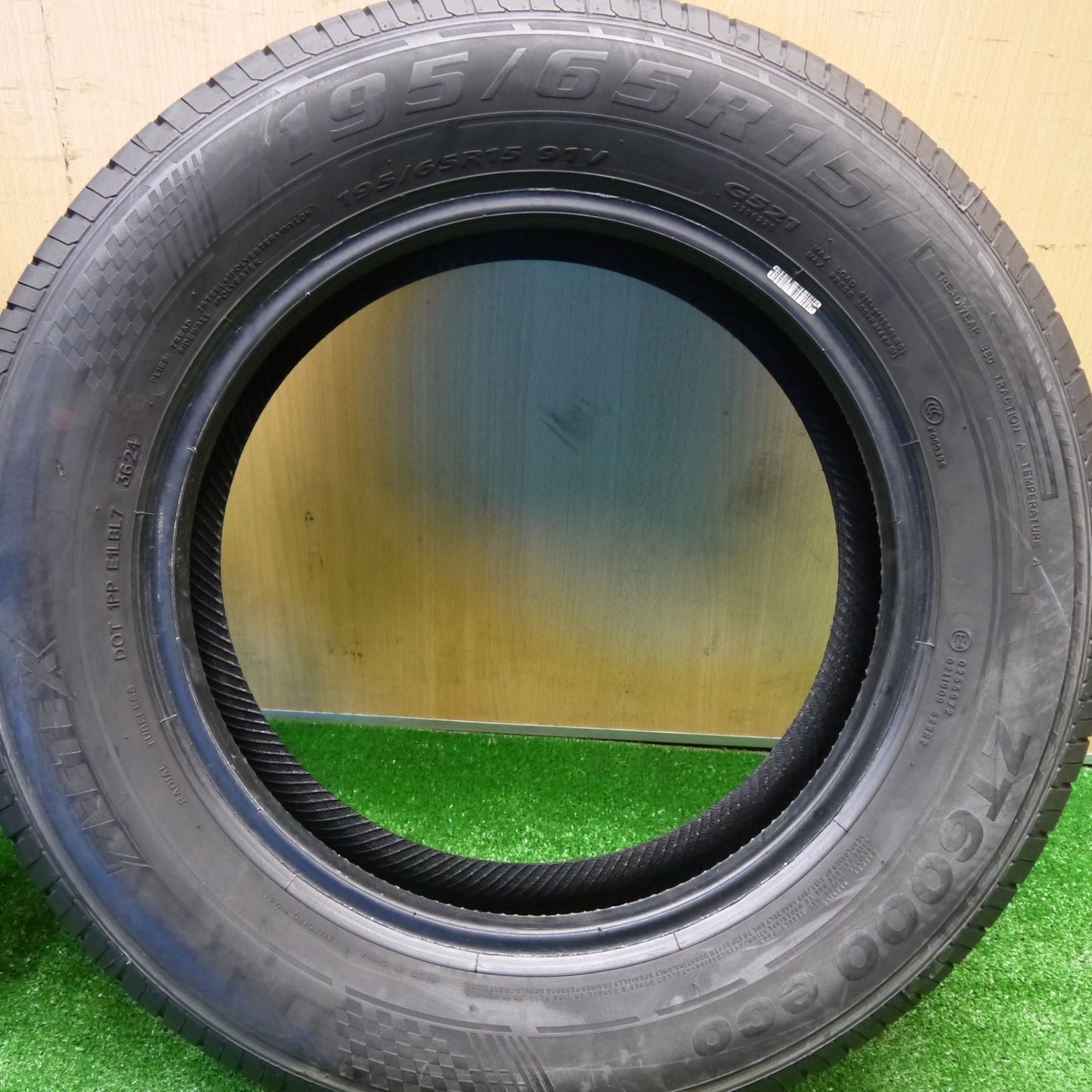 ほぼ未使用！24年★195/65R15 ジーテックス ZT6000 eco 15インチ タイヤ ノア プリウス セレナ ヴォクシー 等★5102901Hノタ