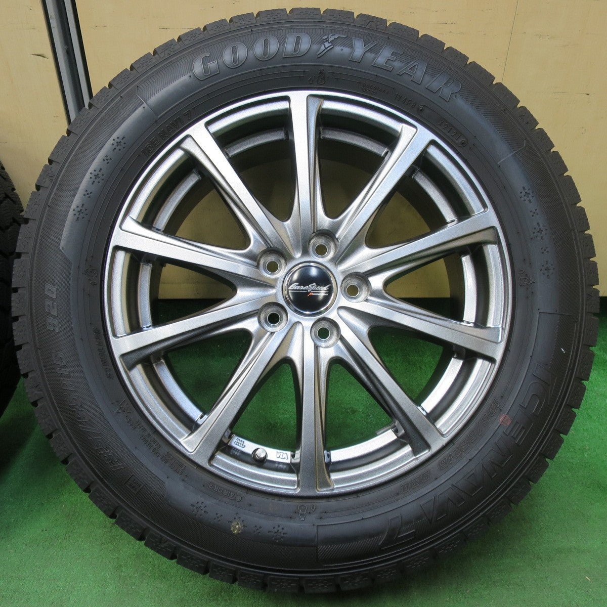 [送料無料] バリ溝！21年！キレイ！9.5分★ライズ ロッキー 等 195/65R16 スタッドレス グッドイヤー アイスナビ7 EuroSpeed MANARAY SPORT PCD100/5H★4112007イス