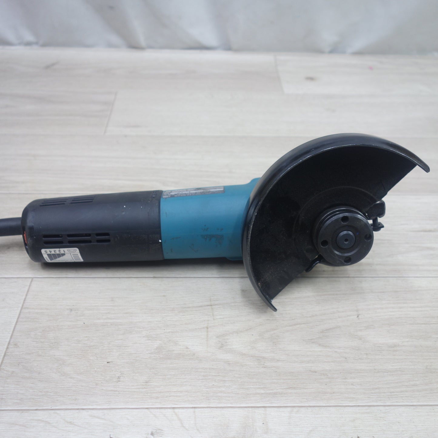 [送料無料] キレイ◆マキタ 150mm 電子 ディスクグラインダ 9566CV 電動 工具 研削 研摩 研磨 機 コード式 100V makita◆