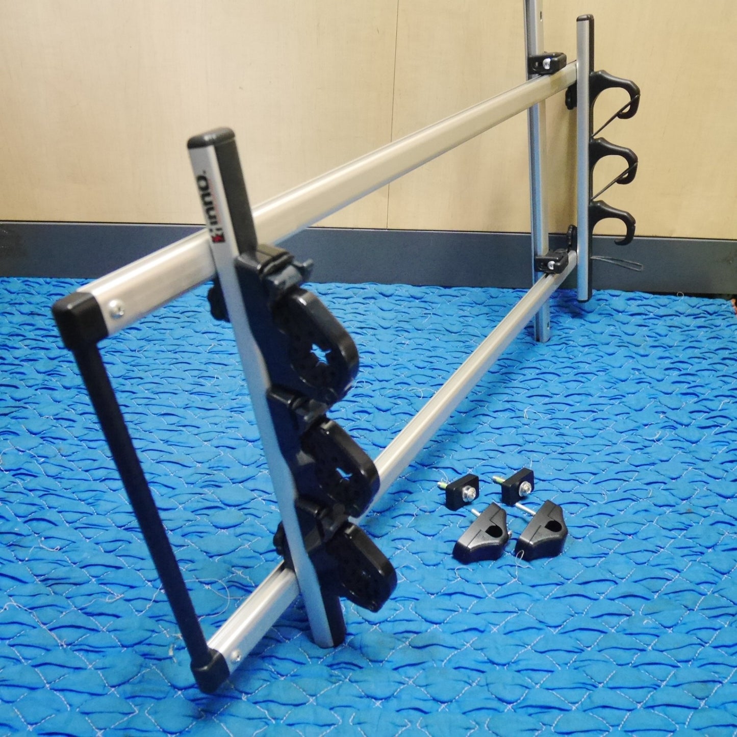 [送料無料] キレイ☆スズキ ジムニー シエラ 純正 OP オプション ロッドホルダー inno.製 型式 不明 釣り イノー☆