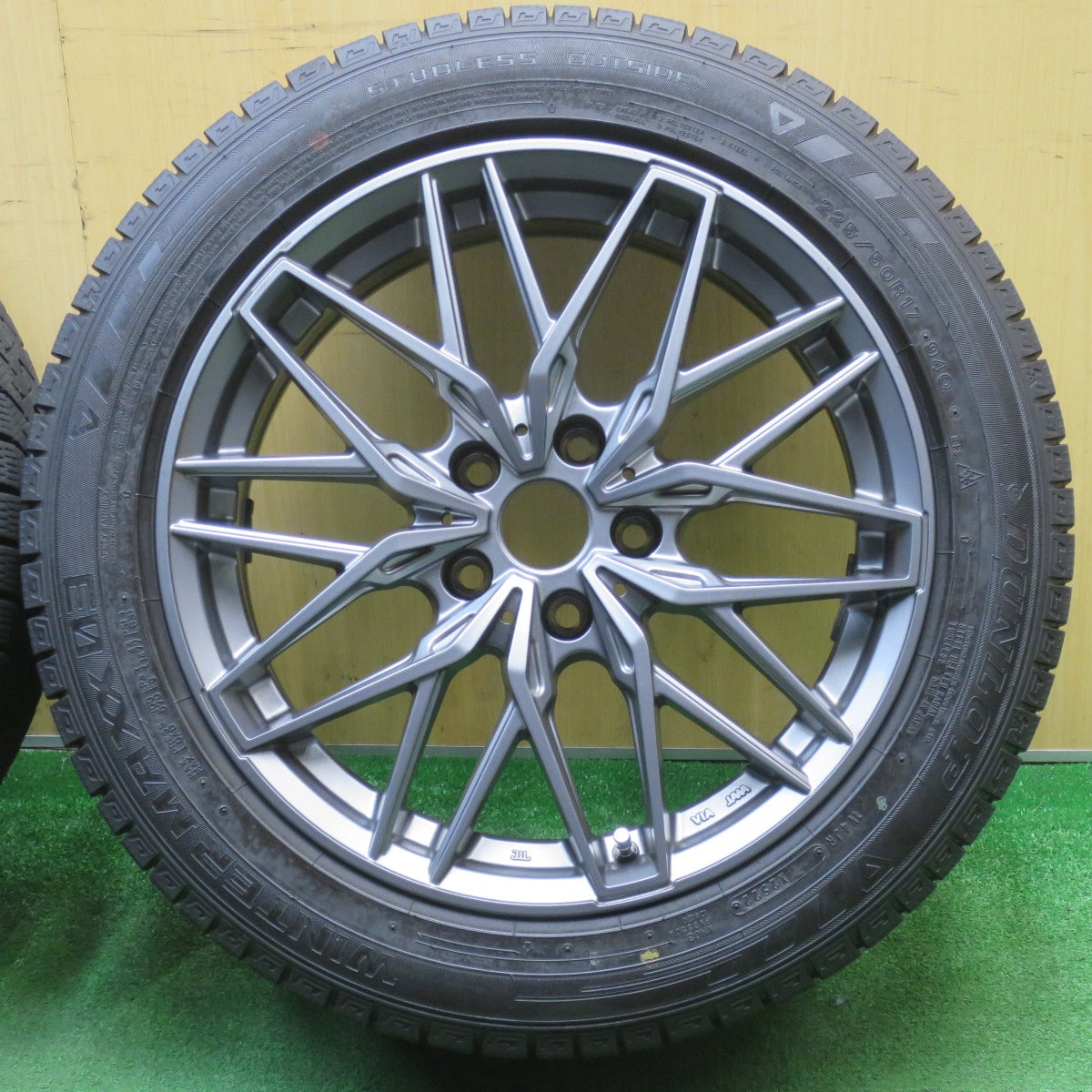 バリ溝！22年！キレイ！9分★BMW 等 EUROBAHN nurburg MTX 225/50R17 スタッドレス ダンロップ ウインターマックス 03 17インチ ユーロバーン ニュルブルグ PCD112/5H★6022510NJス