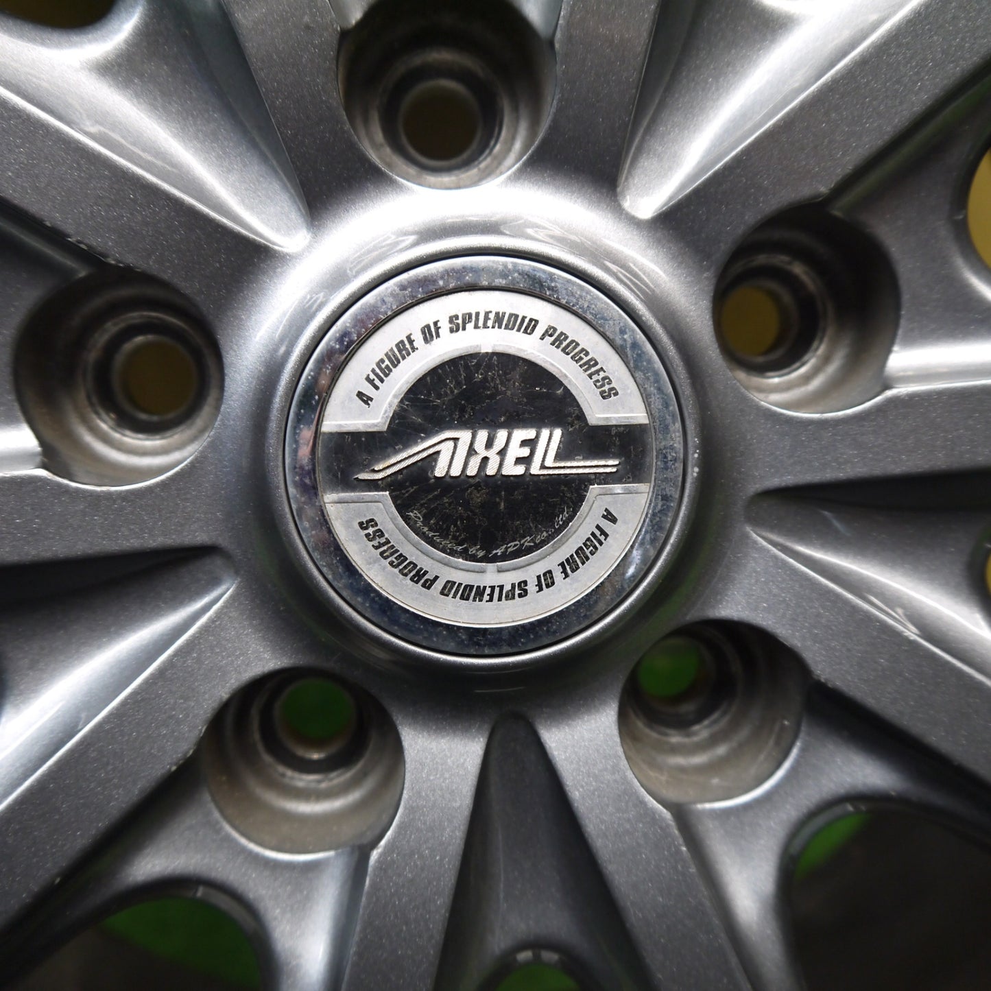 バリ溝！キレイ！8.5分★スタッドレス 205/60R16 ダンロップ ウインターマックス WM01 AXEL アクセル 16インチ PCD114.3/5H★5060604Hス