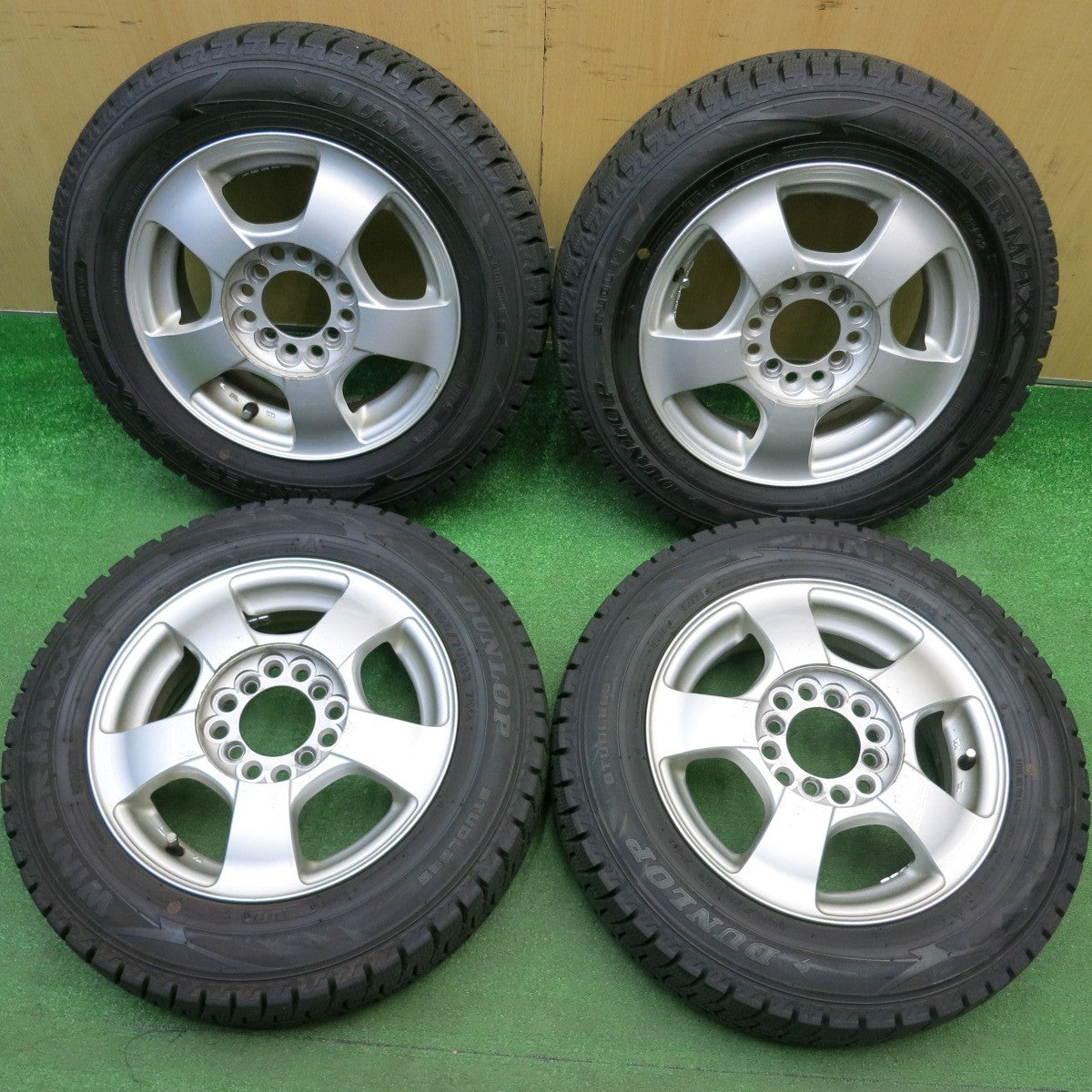 バリ溝！24年！9.5分以上★スタッドレス 155/70R13 ダンロップ ウインターマックス WM02 社外 アルミ 13インチ PCD100 110 114.3/4H マルチ★6011704HAス