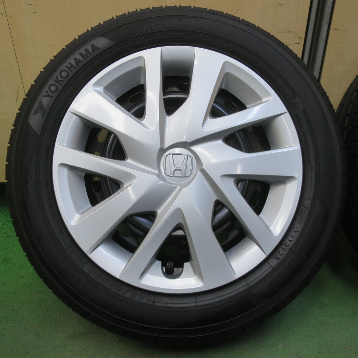 新車外し！25年◎ホンダ JF3 JF4 N-BOX 純正 スチール 155/65R14 ヨコハマ ブルーアース AE01K 14インチ PCD100/4H◎6092303イノ