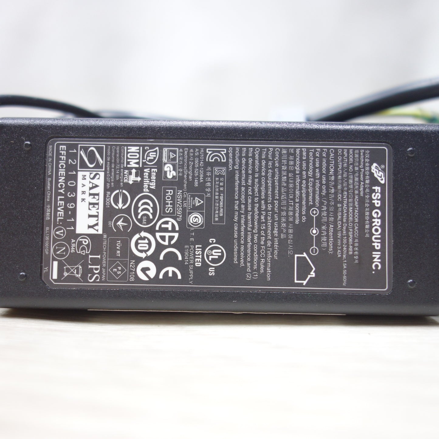[送料無料] ◆インテル Intel NUC 小型 PC DC3217IYE 電源アダプター 付き Corei3-3217U メモリ 8GB Win10 Home 64bit ジャンク ⑤◆