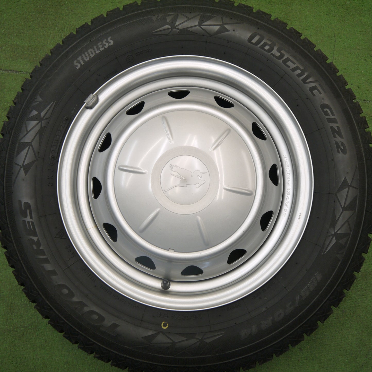 超バリ溝！キレイ！ほぼ10分★スタッドレス 185/70R14 トーヨー オブザーブ GIZ2 スチール ホイール 14インチ PCD100 114.3/4H マルチ★6040707Hス