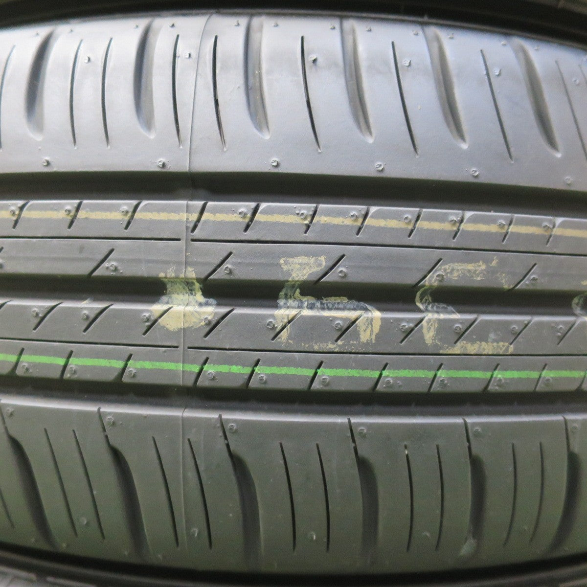新車外し！26年◎195/65R16 ダンロップ エナセーブ EC300+ タイヤ 16インチ ライズ ロッキー セレナ ステップワゴン 等◎6092302イノタ