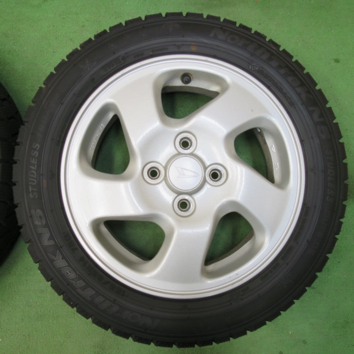 バリ溝！22年！ほぼ10分★ダイハツ ムーヴ 純正 155/65R14 スタッドレス オートバックス ノーストレック N5 14インチ PCD100/4H★5021112イス