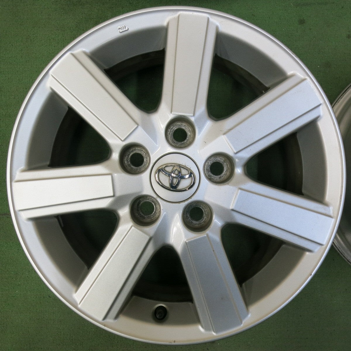 4本価格★トヨタ 70系 ヴォクシー ノア 純正 ホイール 16インチ 16×6J PCD114.3/5H★5062415SYホ