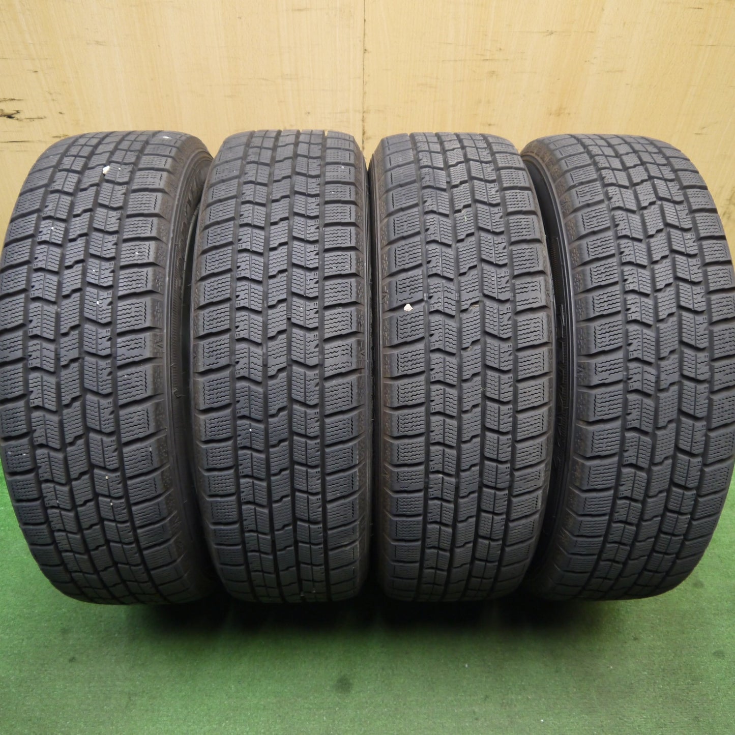 バリ溝！キレイ！9.5分★スタッドレス 185/55R16 グッドイヤー アイスナビ7 ravrion RS01 ラブリオン 16インチ PCD100/4H★5052607Hス
