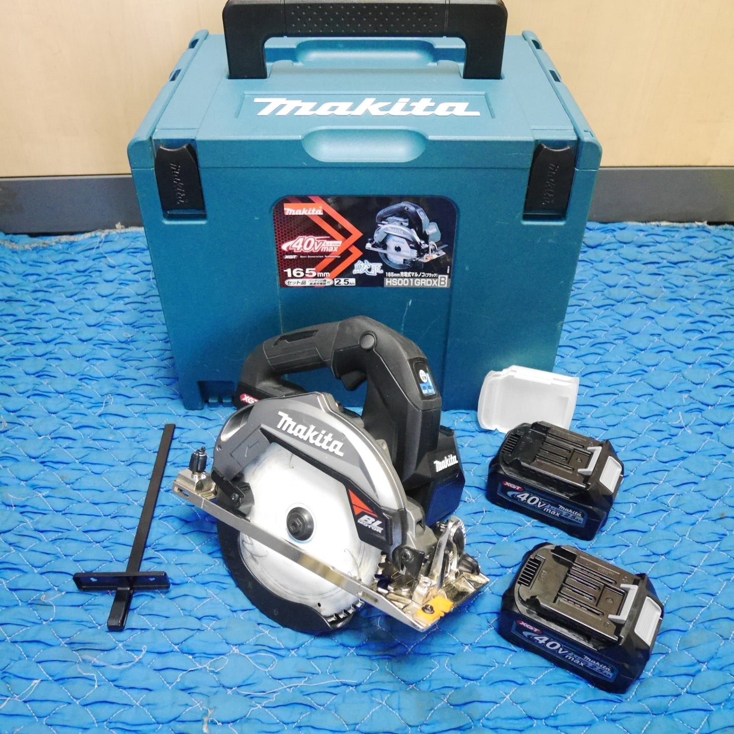 [送料無料] バッテリー2個付☆マキタ 165mm 充電式 マルノコ HS001G 電動 工具 切断機 丸のこ 丸ノコ 丸鋸 makita 木工用☆
