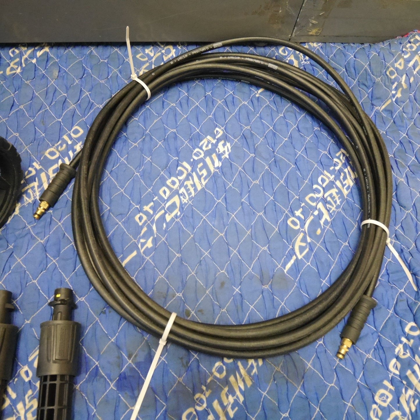 [送料無料] キレイ！付属品付き☆KARCHER ケルヒャー 家庭用 高圧 洗浄機 K3 サイレント ベランダ K3 SILENT 洗浄 清掃 掃除 洗車☆