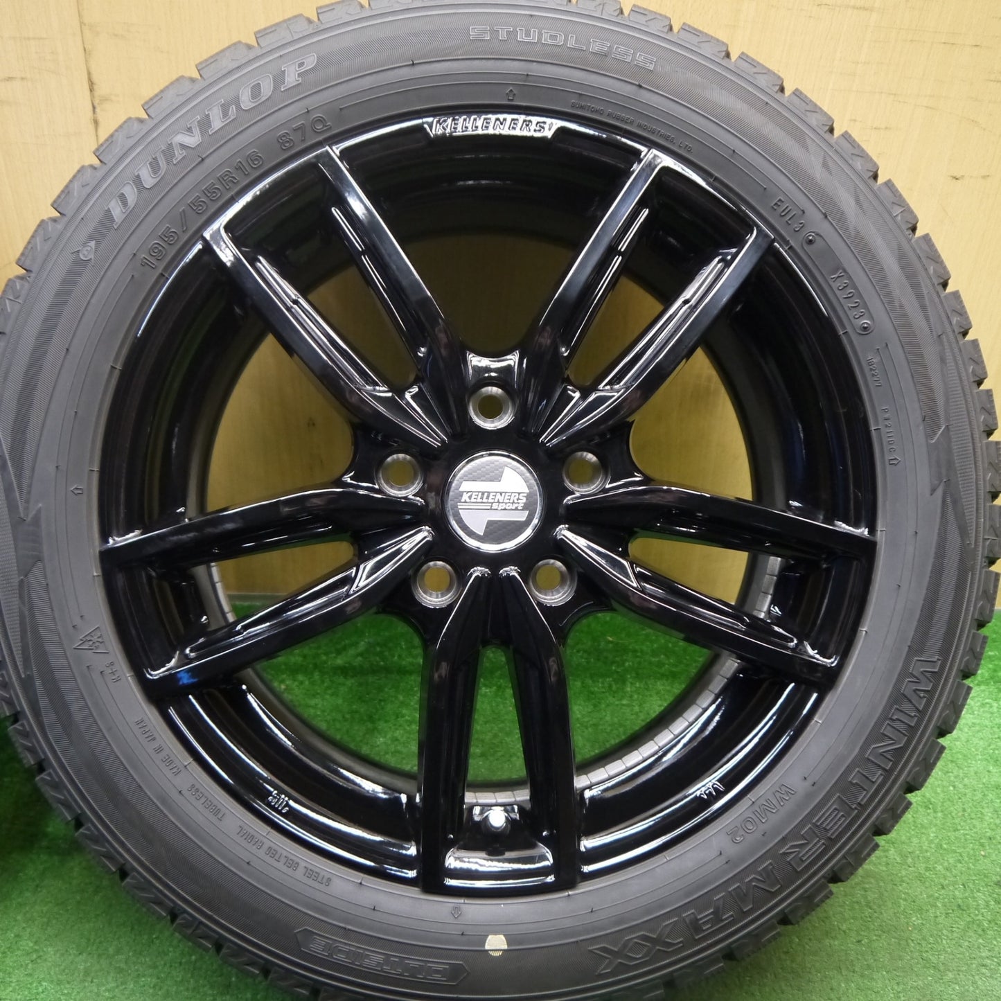 [送料無料] バリ溝！23年！キレイ！9分★MINI ミニ 等 KELLENERS Sport 195/55R16 スタッドレス ダンロップ ウインターマックス WM02 ケレナーズ スポーツ PCD112/5H★5033110Hス