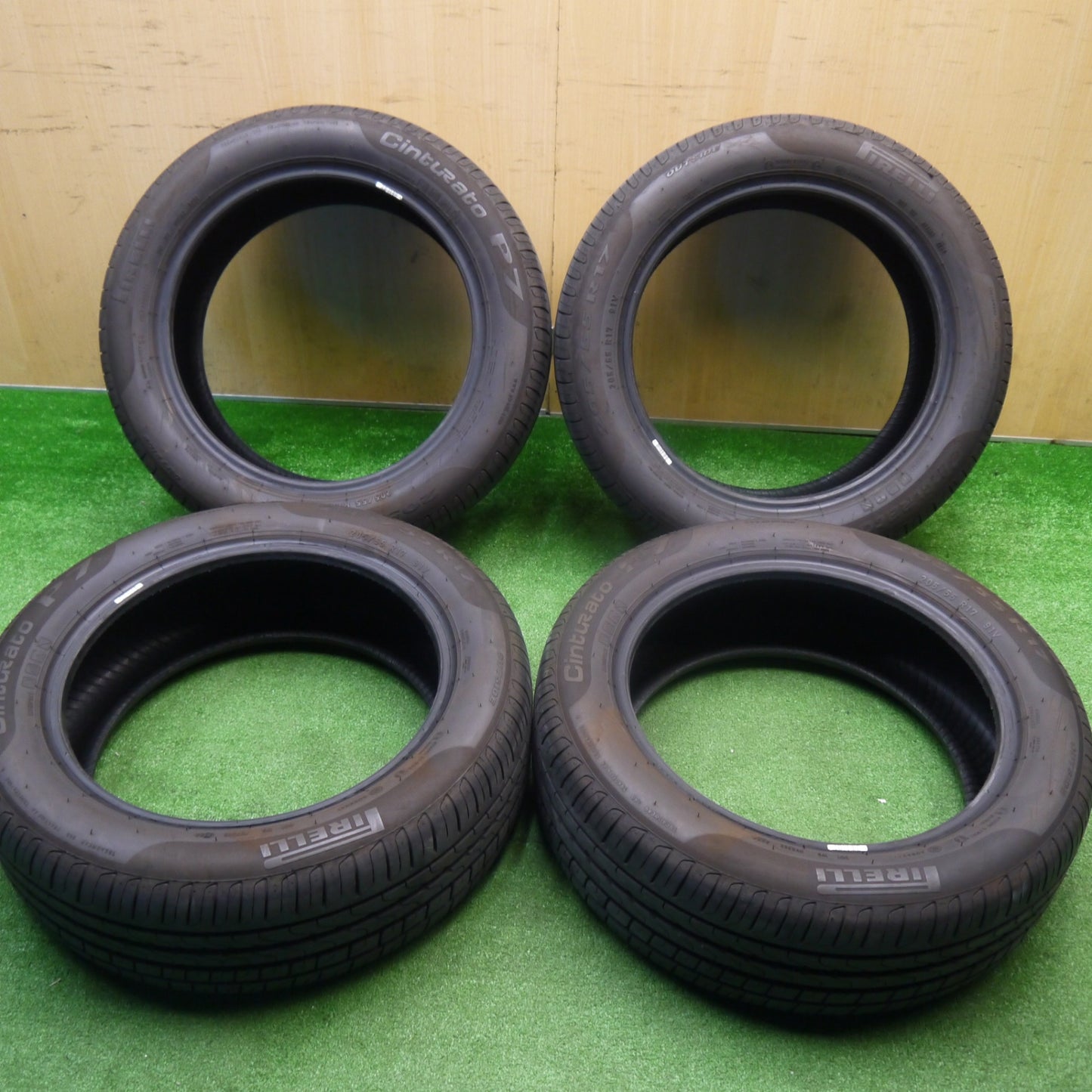 バリ溝！24年！9.5分★205/55R17 ピレリ Cinturato P7 タイヤ 17インチ ベンツ Aクラス Bクラス 等★5111003Hノタ