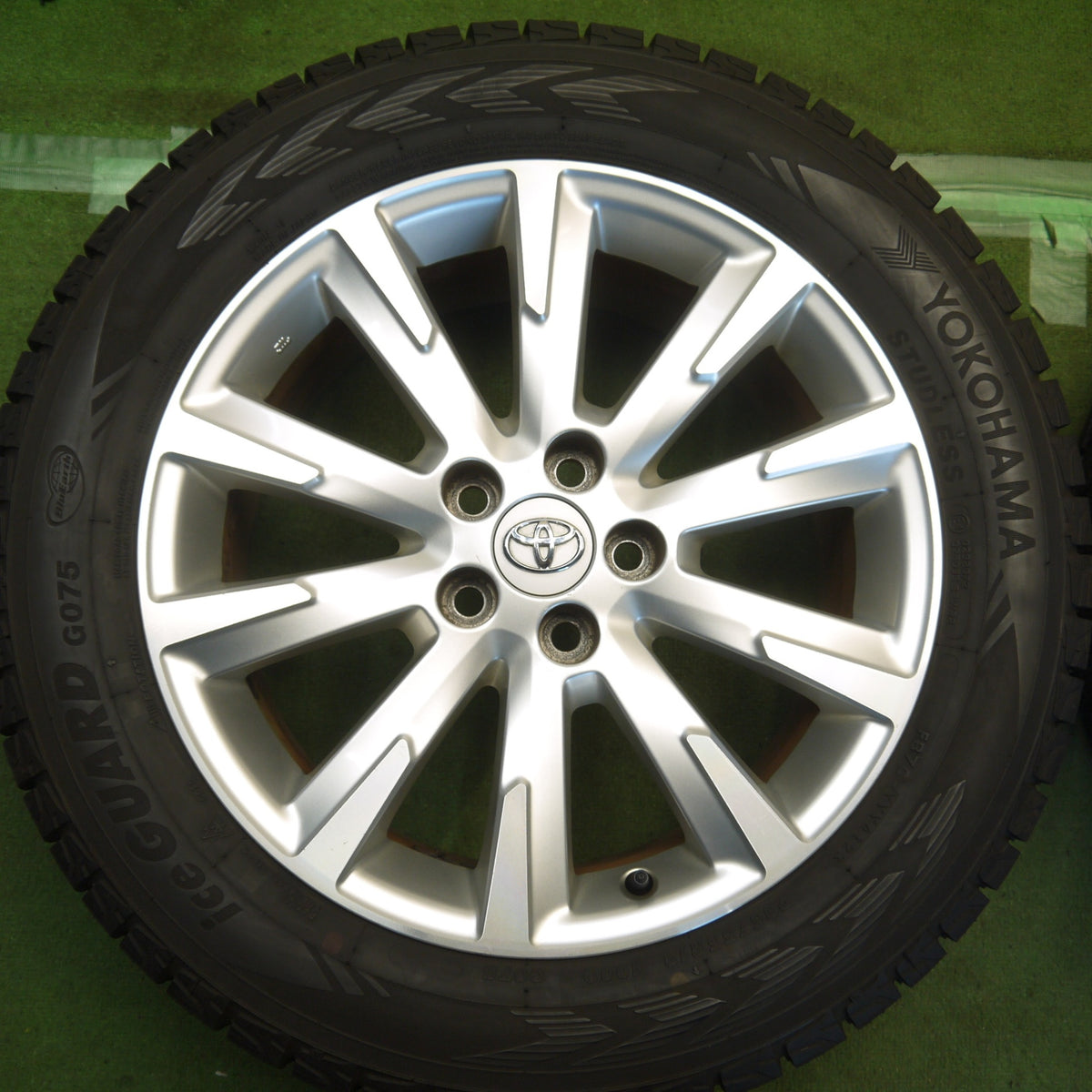 バリ溝！23年！キレイ！9.5分◎トヨタ ヴァンガード 純正 235/55R18 スタッドレス ヨコハマ アイスガード G075 18インチ PCD114.3/5H◎6092501Hス