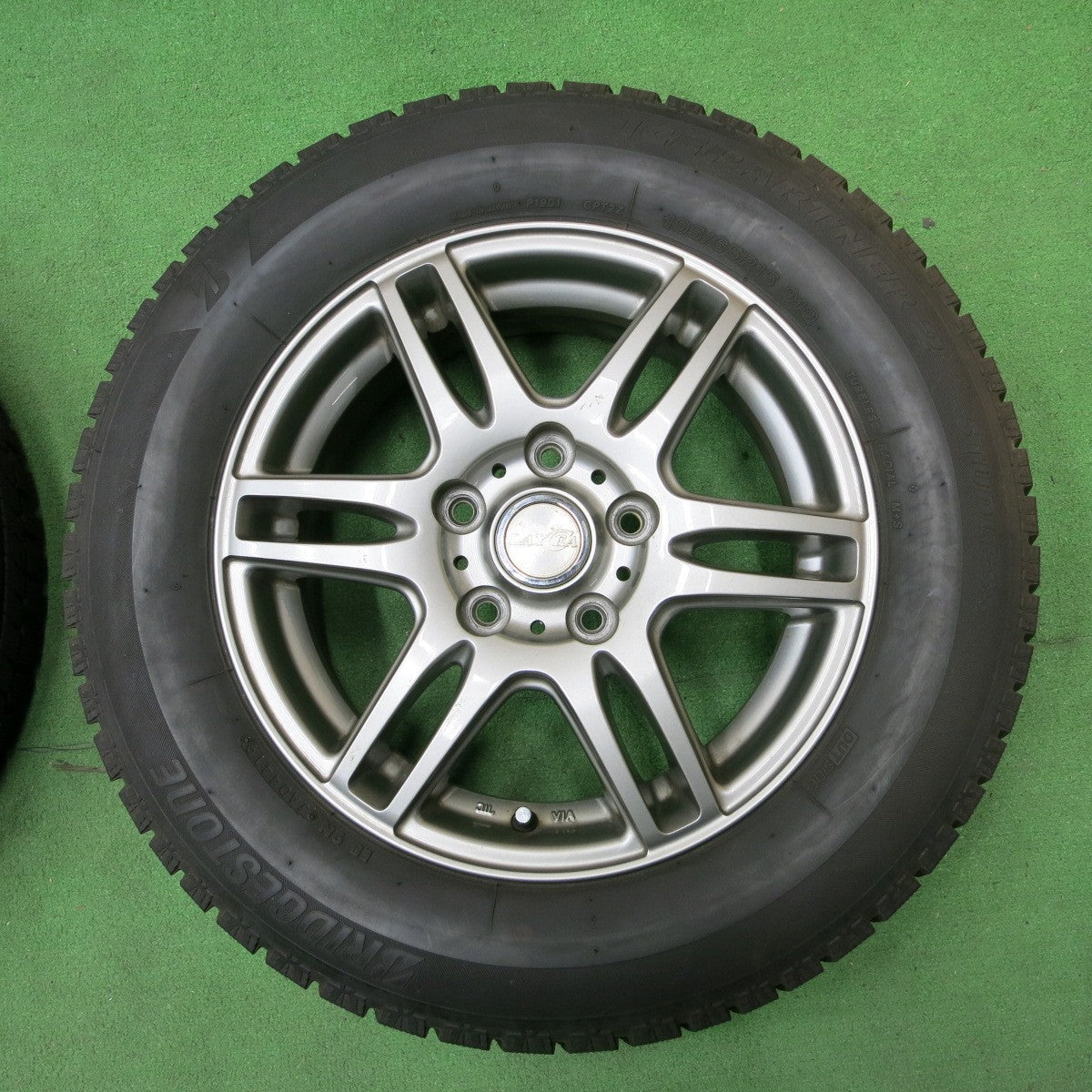 *送料無料* キレイ★スタッドレス 195/65R15 ブリヂストン アイスパートナー2 LAYCEA レイシア 15インチ PCD114.3/5H★4062203ナス