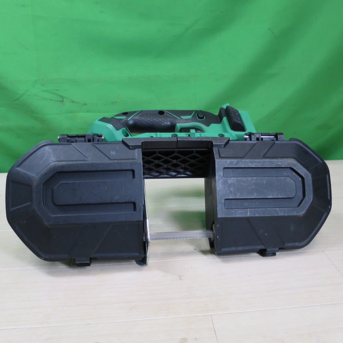 [送料無料] ☆日立 83mm コードレス ロータリ バンドソー CB18DBL(S) 電動 工具 切断機 充電式 HITACHI 本体のみ☆