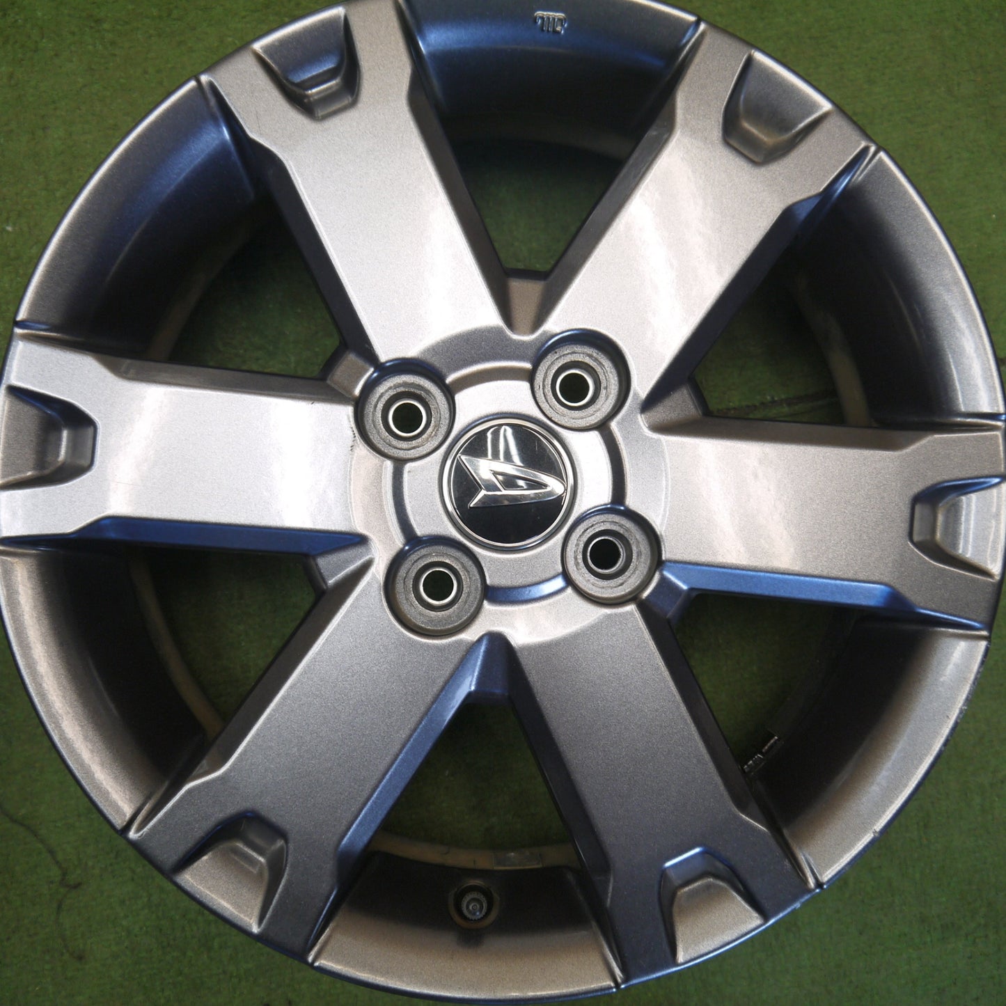 4本価格★ダイハツ LA900S タフト Gターボ 純正 ホイール 15インチ 15×4.5J PCD100/4H★6052001Hホ