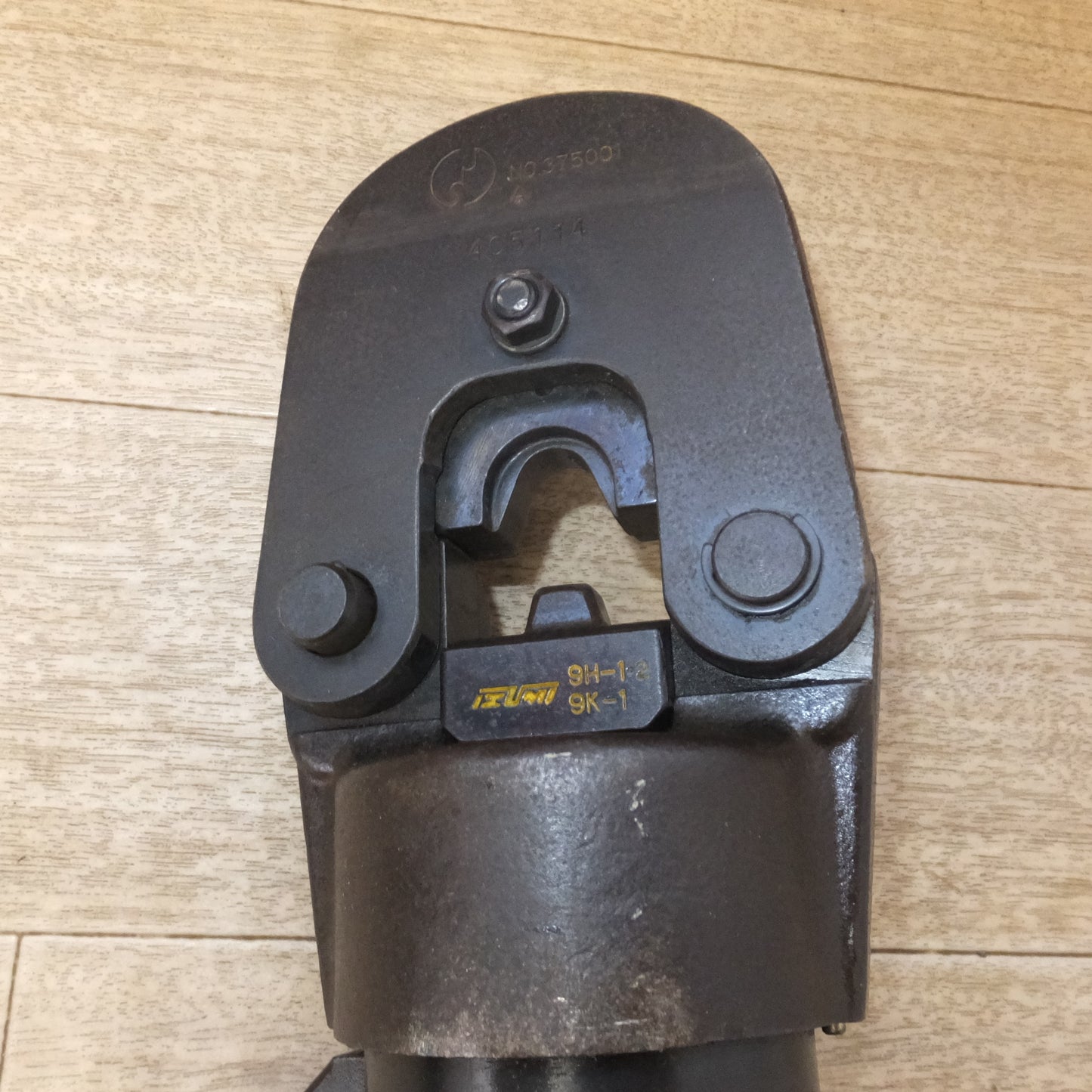 [送料無料] ★泉精器 IZUMI 屋内配線用電線接続工具 手動油圧式工具 9H-1 圧着端子用　呼び 14～150★