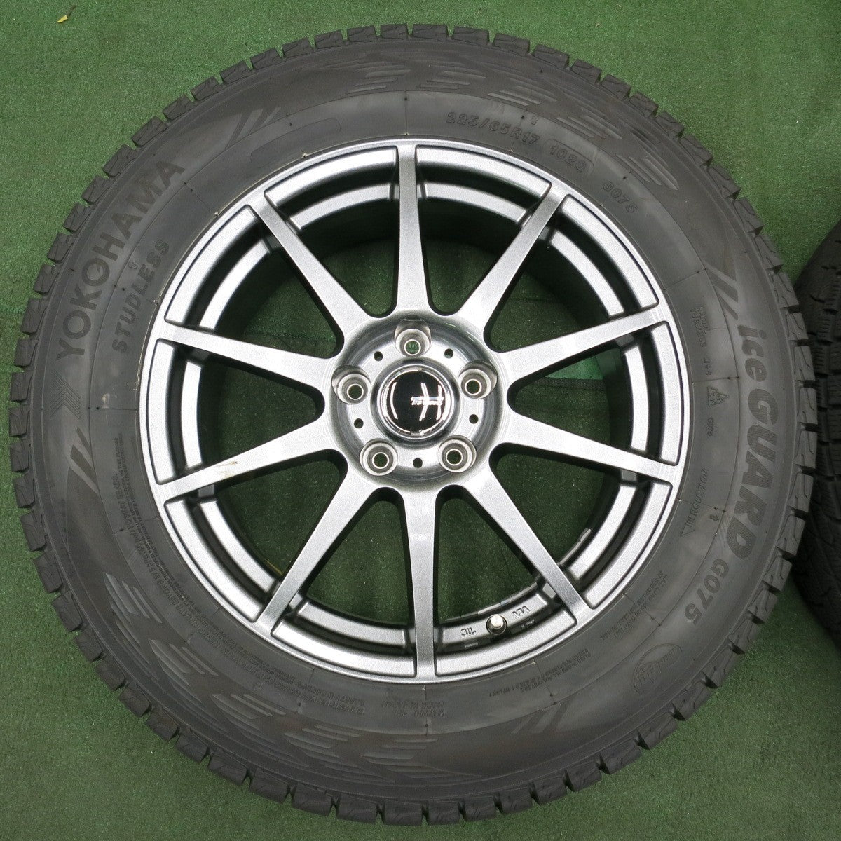 送料無料* 超バリ溝！22年！キレイ！ほぼ10分☆スタッドレス 225/65R17