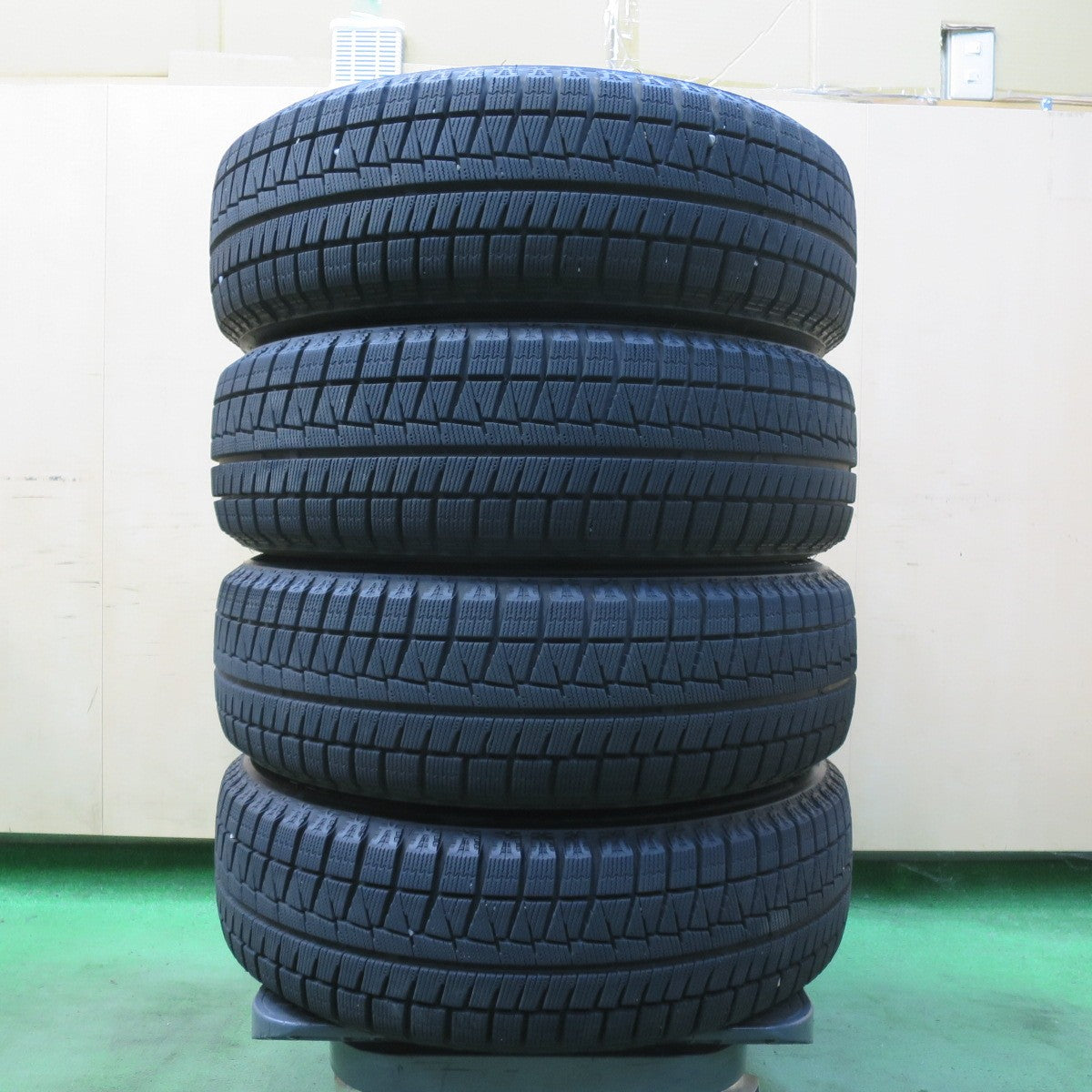 バリ溝！22年！キレイ！9.5分★スタッドレス 185/60R15 ブリヂストン アイスパートナー2 EuroTech MANARAY SPORT ユーロテック マナレイ 15インチ PCD100/4H★5101407イス